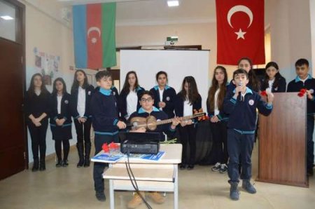 Bakı Atatürk Liseyində 20 Yanvar şəhidlərinin xatirəsi anılıb