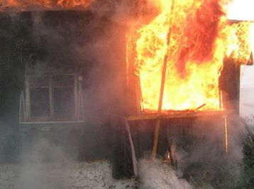 Bakıda ev yanıb, ev sahibi yanaraq ölüb