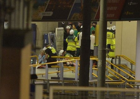 İngiltərədə törədilən terror aktı nəticəsində 19 nəfər ölüb - 