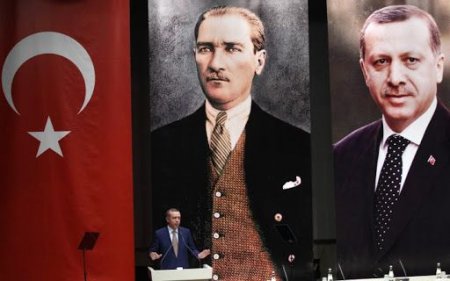 NATO təlimində Ərdoğan və Atatürkün fotoları hədəf kimi seçilib
