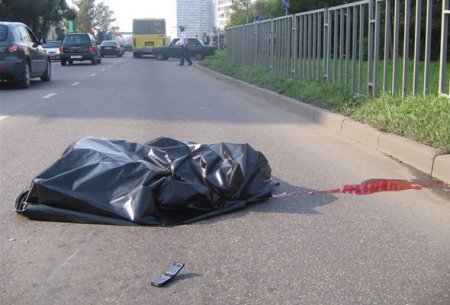 Bakıda yol polisi əməkdaşı avtomobillə piyadanı vuraraq öldürüb - 