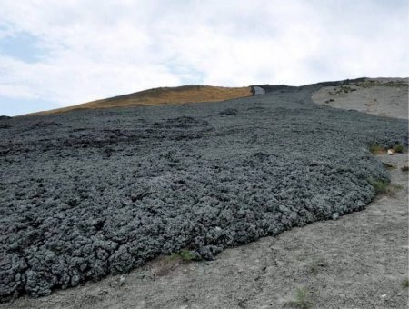 Azərbaycanda vulkan püskürüb