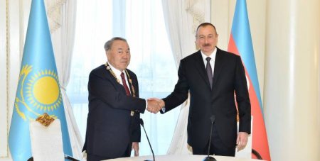  İlham Əliyev: "Nazarbayev bizim ağsaqqalımızdır" - 