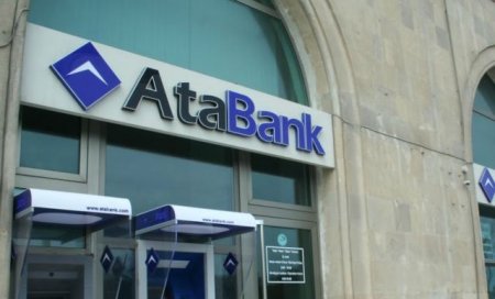 "AtaBank"ın filial müdiri məcburi köçkünün başına oyun açır... - 