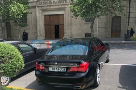 Hacıbala Abutalıbov hələ də Bakı merinin xidməti maşınında gəzir - Hacıbala Abutalıbov hələ də Bakı merinin xidməti maşınında gəzir -
