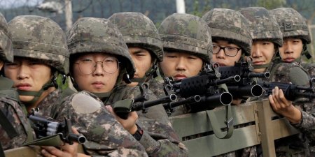 Cənubi Koreya hərbi büdcəsini artırır