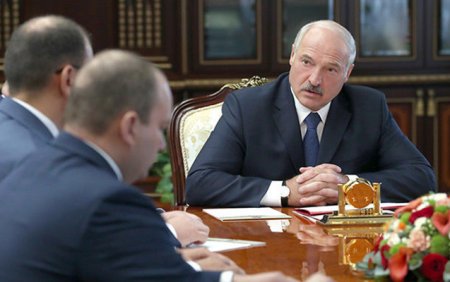 Lukaşenko əyyaş nazirləri işdən qovdu