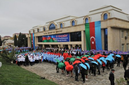 Abşeronda Dövlət Bayrağı Günü münasibətilə ümumrayon bayramı keçirildi