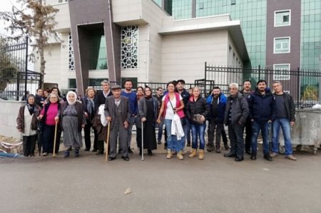 Azərbaycan nefti sayəsində zəngin oldu, indi Uzundərə sakinləri ilə çəkişir...