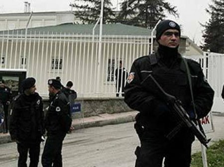 Türkiyədə antiterror əməliyyatı: 5 terrorçu məhv edilib