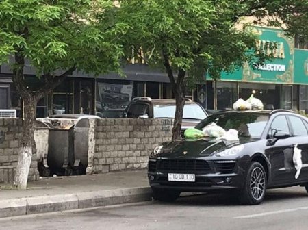 Bakıda “Porsche” sürücüsü sakinləri qəzəbləndirdi: Belə cəzalandırdılar – Bakıda “Porsche” sürücüsü sakinləri qəzəbləndirdi: Belə cəzalandırdılar –