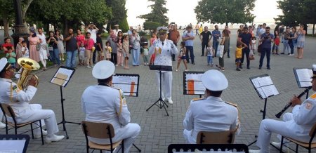 Silahlı Qüvvələr Günü münasibətilə hərbi orkestrlərin çıxışları təşkil olunub 