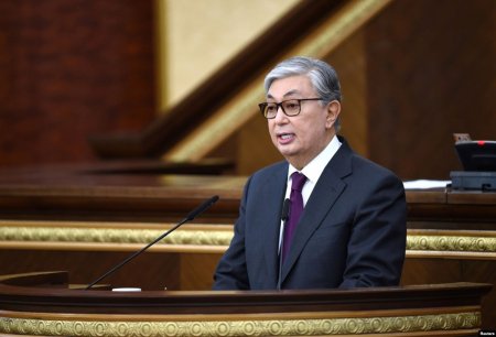 Qazaxıstan nüvə silahından imtinanı rəsmiləşdirdi