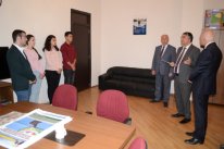 Daşkəsən Rayon İcra Hakimiyyətində təcrübə keçən “ASAN könüllü”lərinə sertifikatlar təqdim olundu Daşkəsən Rayon İcra Hakimiyyətində təcrübə keçən “ASAN könüllü”lərinə sertifikatlar təqdim olundu
