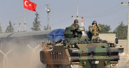 Türkiyə hərbi texnikası Sarakib şəhərinə girdi