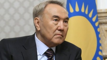 Nursultan Nazarbayev yazdığı şeirinə klip çəkdirib - 