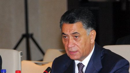 Ramil Usubov prokuroru yanına apardı