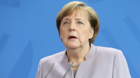 Merkeldən şok etiraf: 