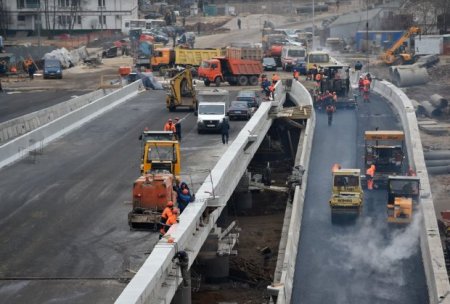 “Avtomobil Yolları” azərbaycanlı milyarderin şirkətinə qarşı 5.4 milyardlıq iddia qaldırdı