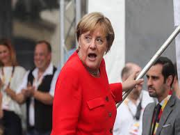 5 türkün qətlinə Merkeldən reaksiya