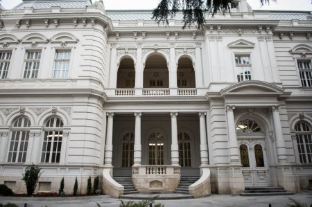 Gürcüstanın Prezident Administrasiyasının fəaliyyəti məhdudlaşdırıldı