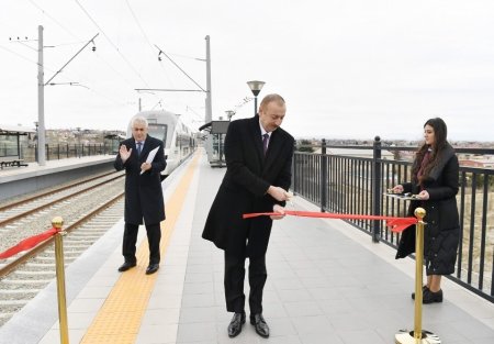 Prezident yeni dəmiryolunun açılışında - 