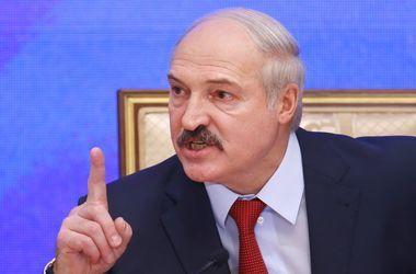 Lukaşenko xarici yardımlara nəzarəti gücləndirdi