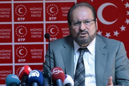 Türkiyədə partiya lideri koronavirusdan öldü
