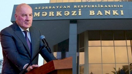 Banklar borclu müştəriləri sıxmağa başlayıb -