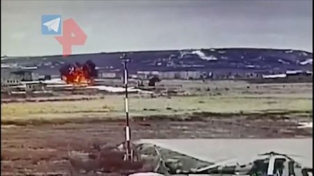 Rusiyada hərbi helikopterin qəzaya düşdüyü an - 