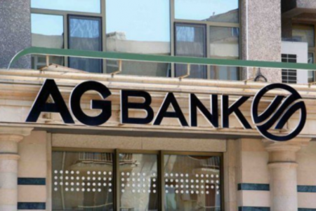  «AG Bank»ın əmanətçiləri etiraz edir - 