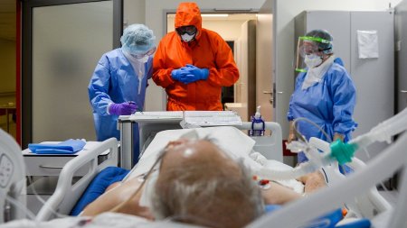 Rusiyada pandemiya qurbanlarının sayı 5 mini ötdü