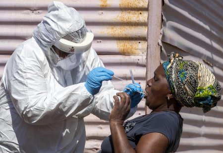 Afrikada koronavirusa yoluxanların sayı 660 mini ötdü