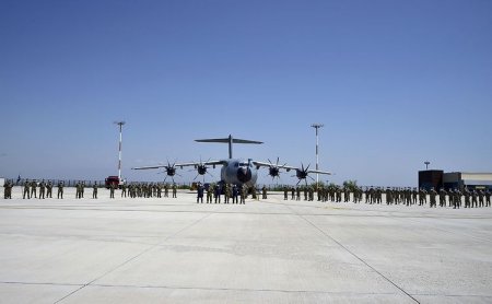 Türk ordusu belə qarşılandı - 