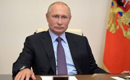 Putin Belarusa kömək üçün silahlı qüvvə hazırlayıb