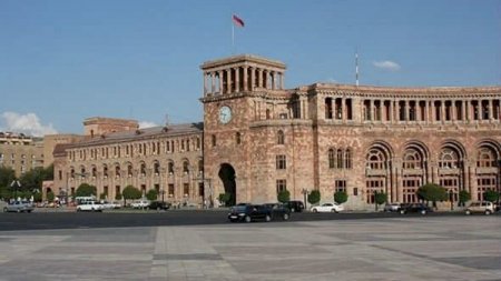 Ermənistan defolt ərəfəsində: