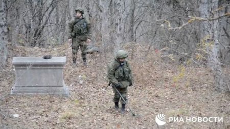 Rusiyalı istehkamçılar Şuşa ətrafını minalardan təmizləyir - 