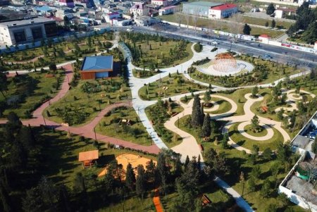 Prezident və xanımı Yasamalda parkın açılışında - 