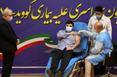 İranda ilk peyvənd nazirin oğluna vuruldu