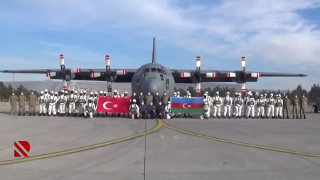 Qarsda Türkiyə-Azərbaycan birgə hərbi təlimləri davam edir