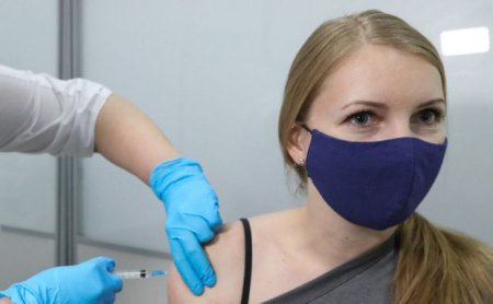 Putin vətəndaşları koronavirusa qarşı peyvənd vurdurmağa çağırdı