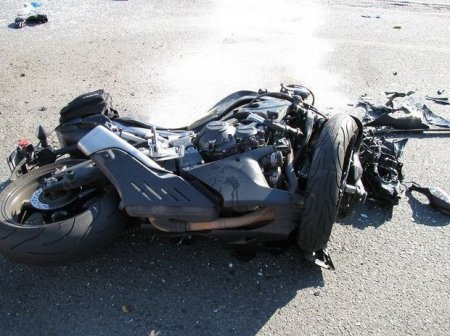 Ağstafada motosikletçi qəza nəticəsində xəsarət alıb