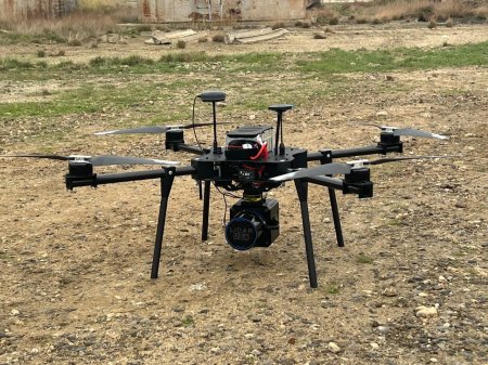 Azərbaycanda yeni istehsal olunan dronların sınağı keçirilib