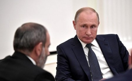 Putin Paşinyana görüşdə nə deyib?