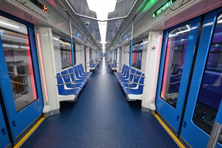 Bakı metrosunda yeni qatarlar -  