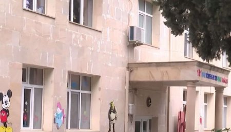 Bağçada uşaqlara xarab olmuş yeməklər verilir? -
