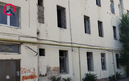 “Evimizin qapı-pəncərələrini qıraraq söküntü işləri aparırlar” - 