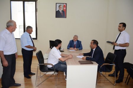 İcra başçısı tərəfindən növbəti dəfə vətəndaşların müraciətləri dinlənilib