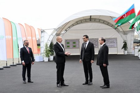 Fərid Qyıbov Gəncə stadionunda “öz havasını oynayır” – 