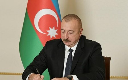 Media nümayəndələri təltif edildi -